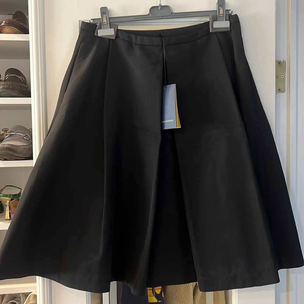 Piazza Sempione skirt, size 46, NWT